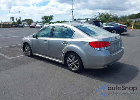 2014 Subaru Legacy 2.5I Premium из США, поврежденный, VIN 4S3BMBC66E3036161